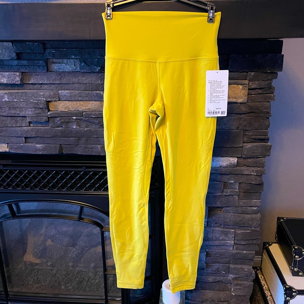 Womens Lululemon Size 6 Align HR Pant Inseam 28” yellow BNWT Retail $98